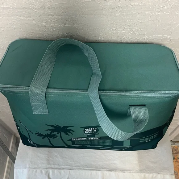 Trader Joe's Teal Logo LARGE Insulated Tote Bag NEW!! - Picture 6 of 11
